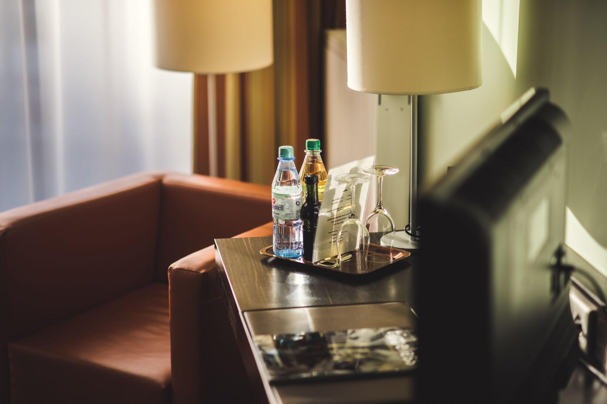 Hotel Central Regensburg Citycentre, Sure Hotel Collection By Best Western Extérieur photo