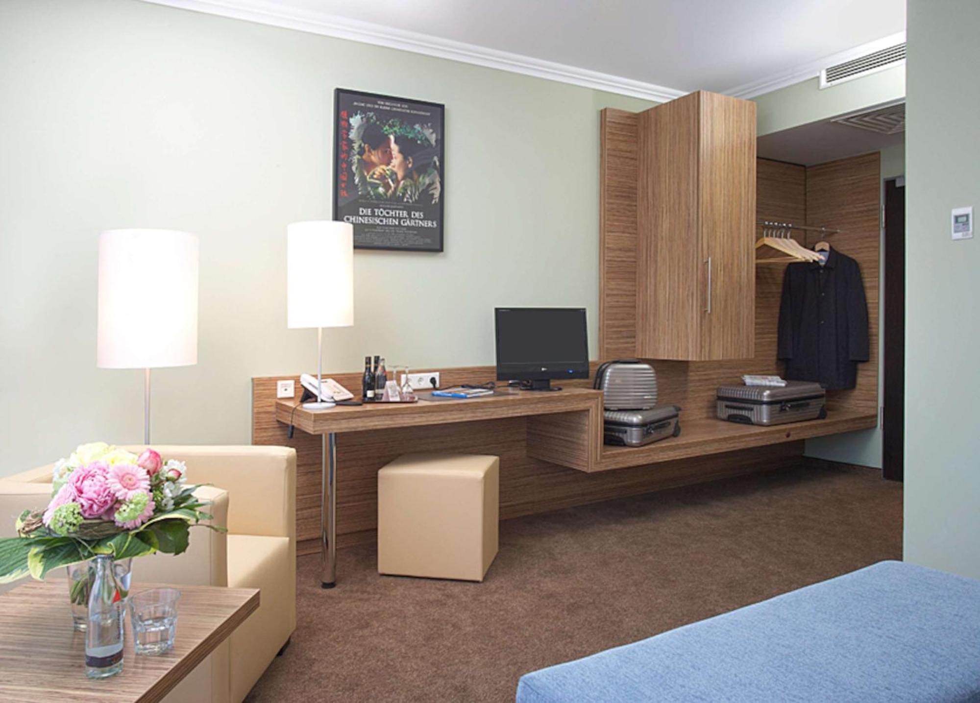 Hotel Central Regensburg Citycentre, Sure Hotel Collection By Best Western Extérieur photo
